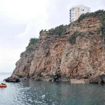 Tria House * Αττάλεια